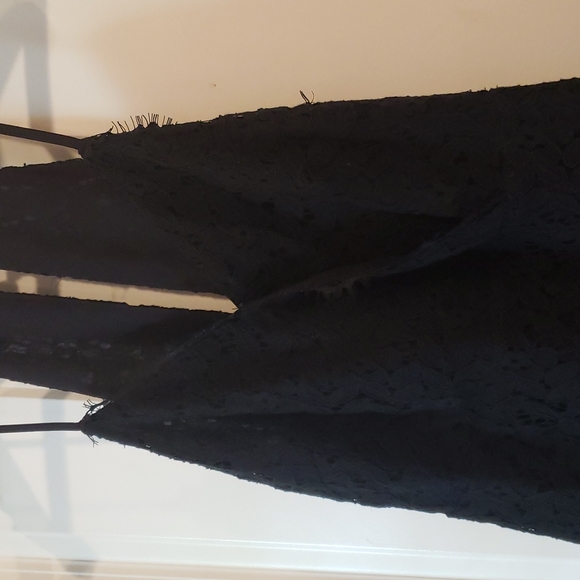 URBAN OUTFITTERS Kimchi Blue Black Scallop Lace Surplice Bodycon Dress sz 6 NEW - Picture 8 of 14